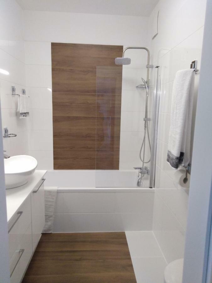 Apartament Manhattan Os.Jarzebinowe Szczecin Ngoại thất bức ảnh
